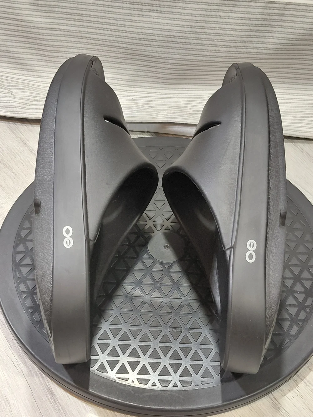 NEW OOFOS Mens OOahh Black Recovery Slide Sandal SIZE 11